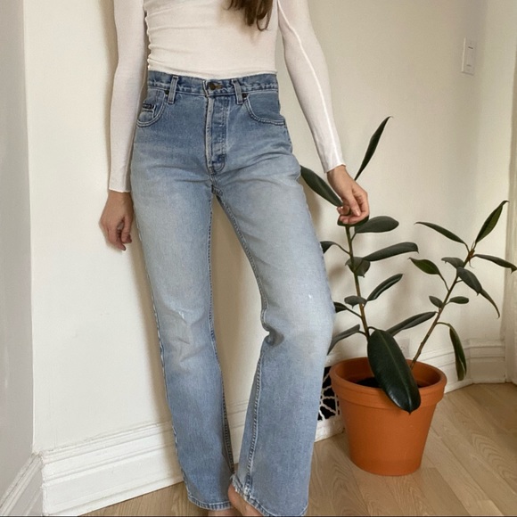 Vintage Denim - Vintage Made in Canada | Flared High Rise Jeans | size 27